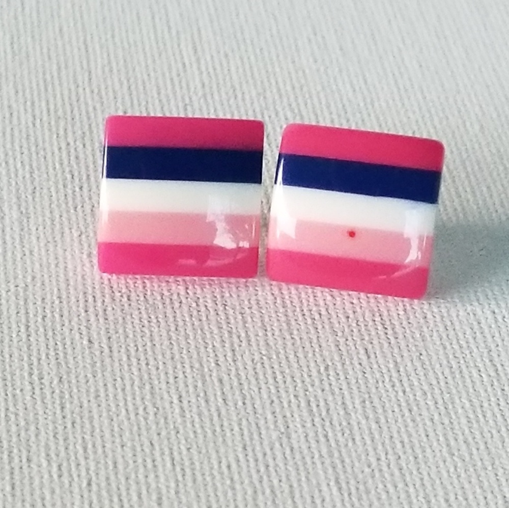 Earring - Picture 6 of 6